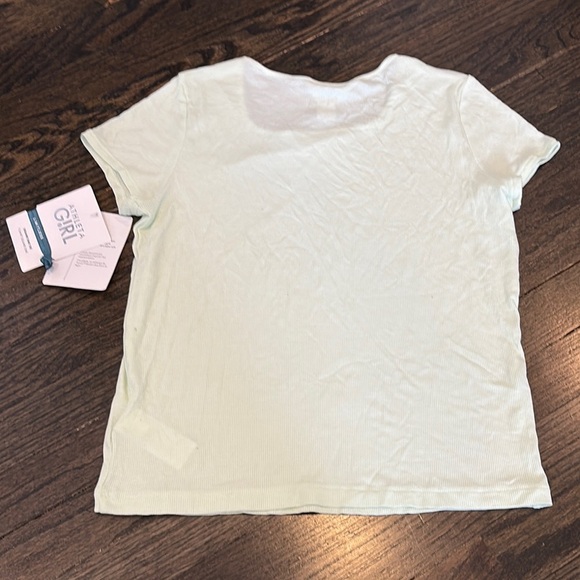 NWT Juniors Athleta Girl Light Green T-Shirt (size 14) - Picture 5 of 5